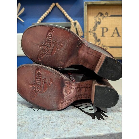 Freebird by Steven Balboa Ankle Booties Wine Zip Block Heel with Box Women's 9 - Picture 13 of 13